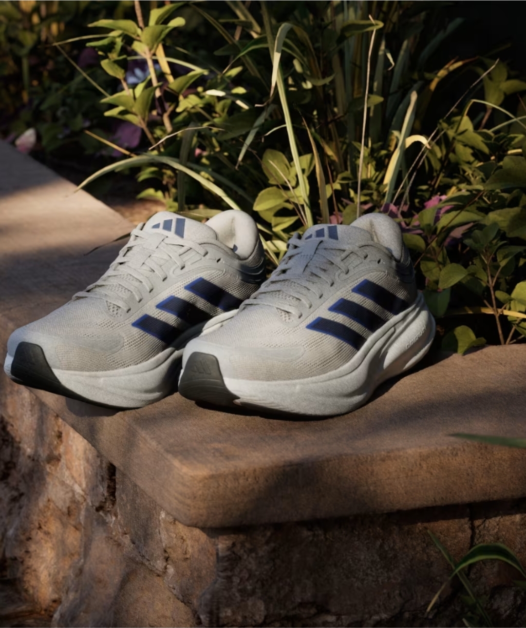 Tenis Adidas gris blanco